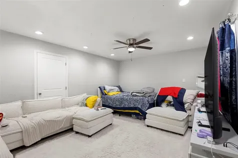 6920 N Cameron Avenue Tampa FL 33614