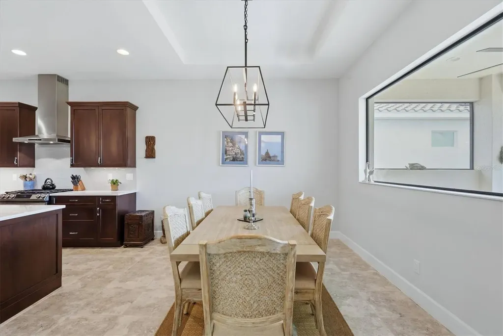 7712 Sandhill Lake Drive Sarasota FL 34241