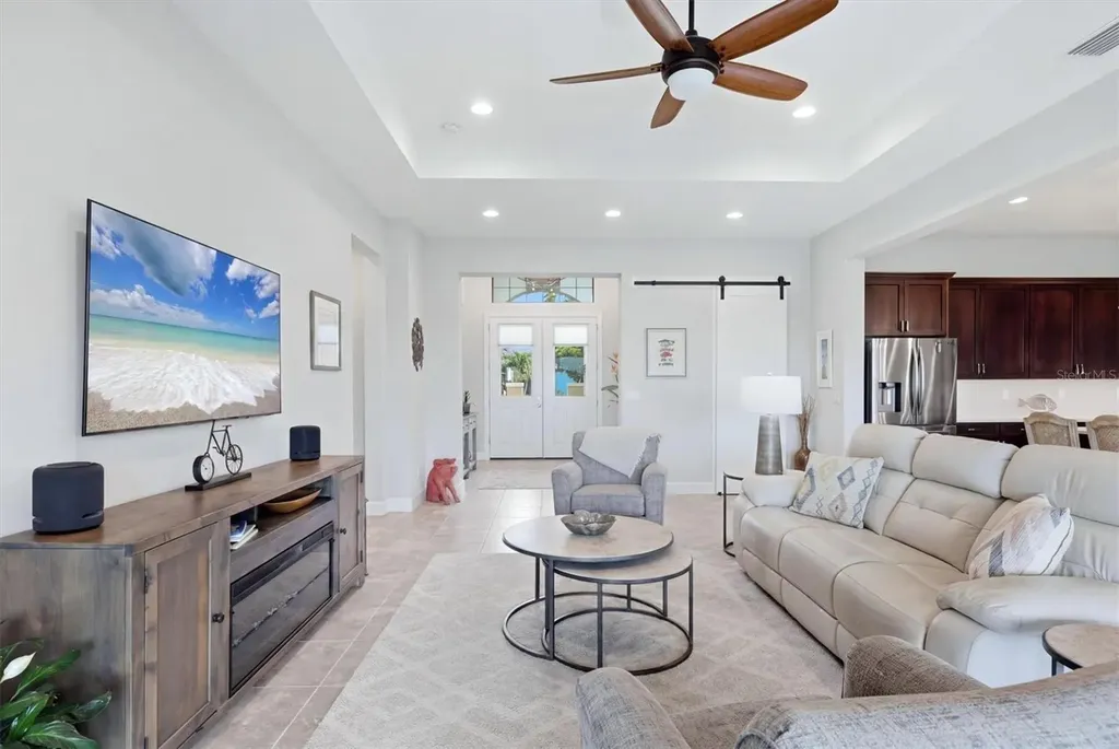 7712 Sandhill Lake Drive Sarasota FL 34241