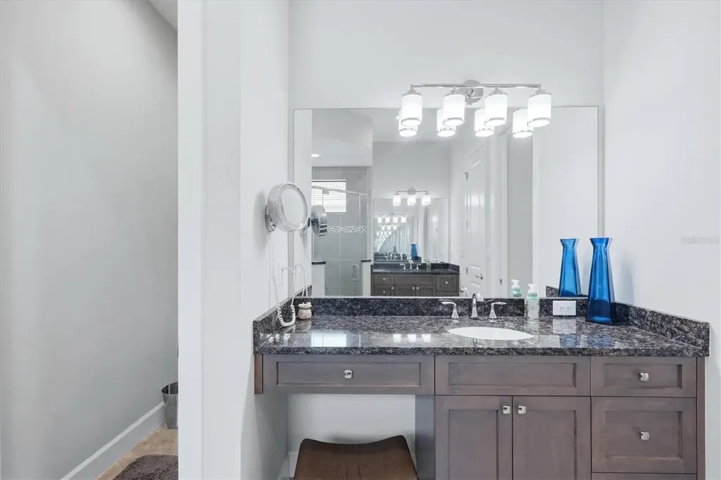 7712 Sandhill Lake Drive Sarasota FL 34241