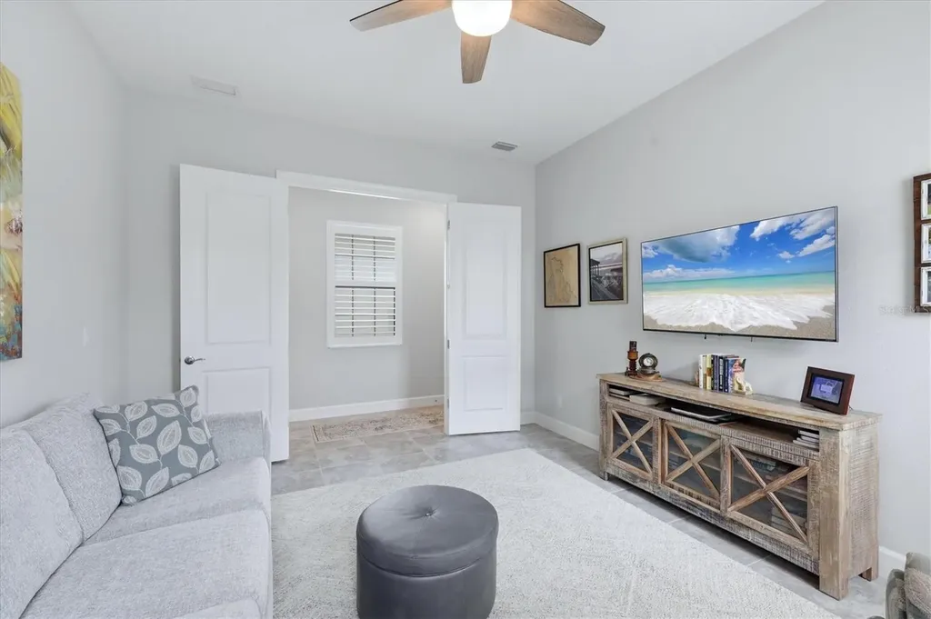 7712 Sandhill Lake Drive Sarasota FL 34241