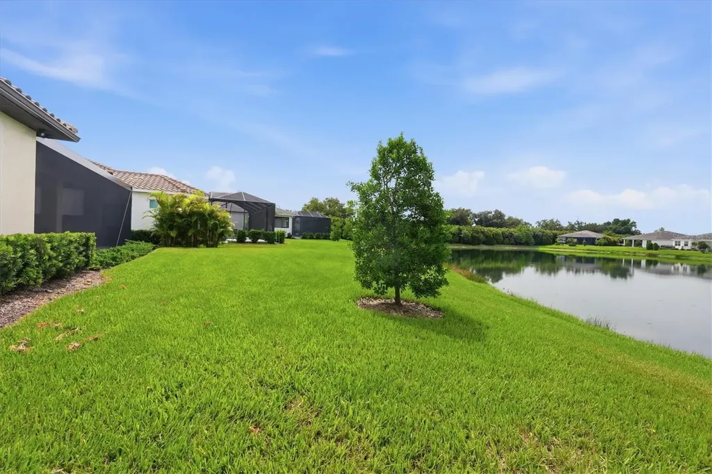 7712 Sandhill Lake Drive Sarasota FL 34241