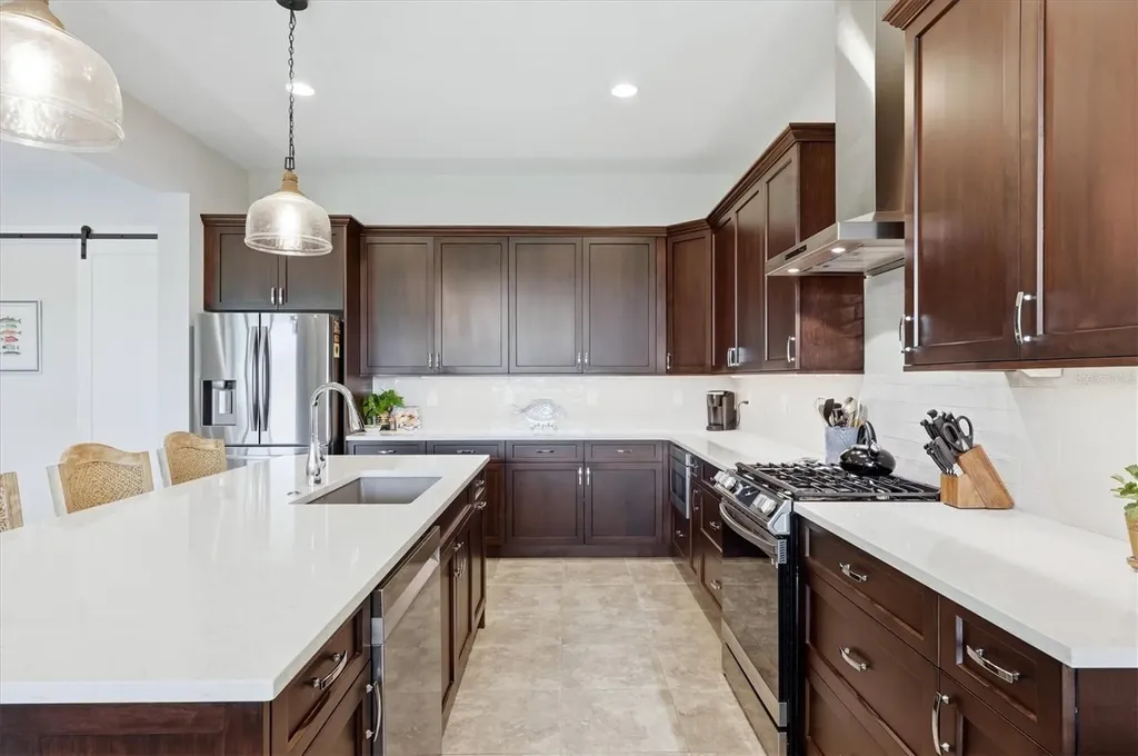 7712 Sandhill Lake Drive Sarasota FL 34241
