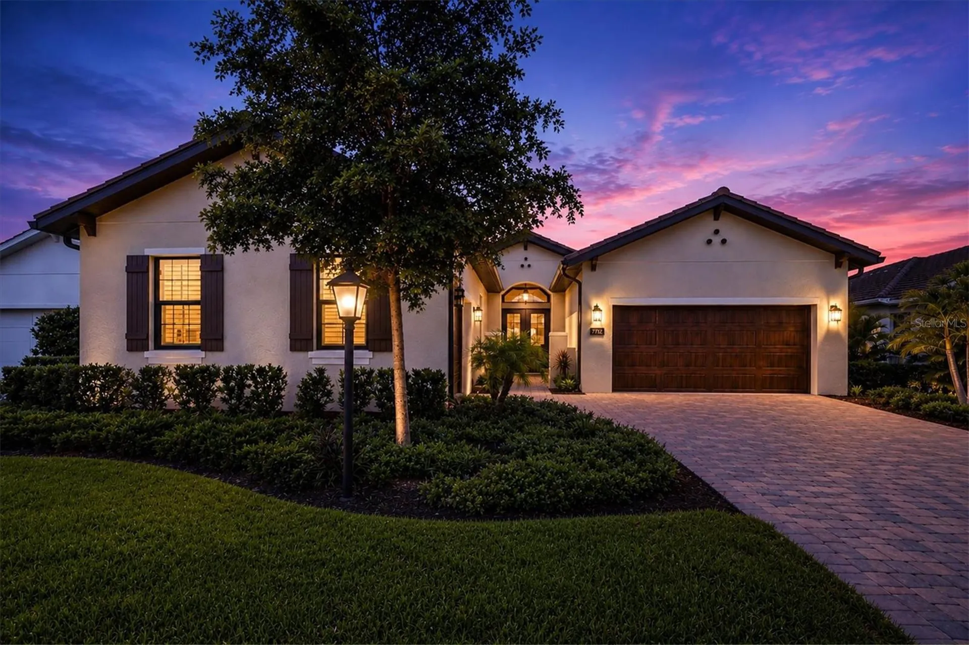 7712 Sandhill Lake Drive Sarasota FL 34241