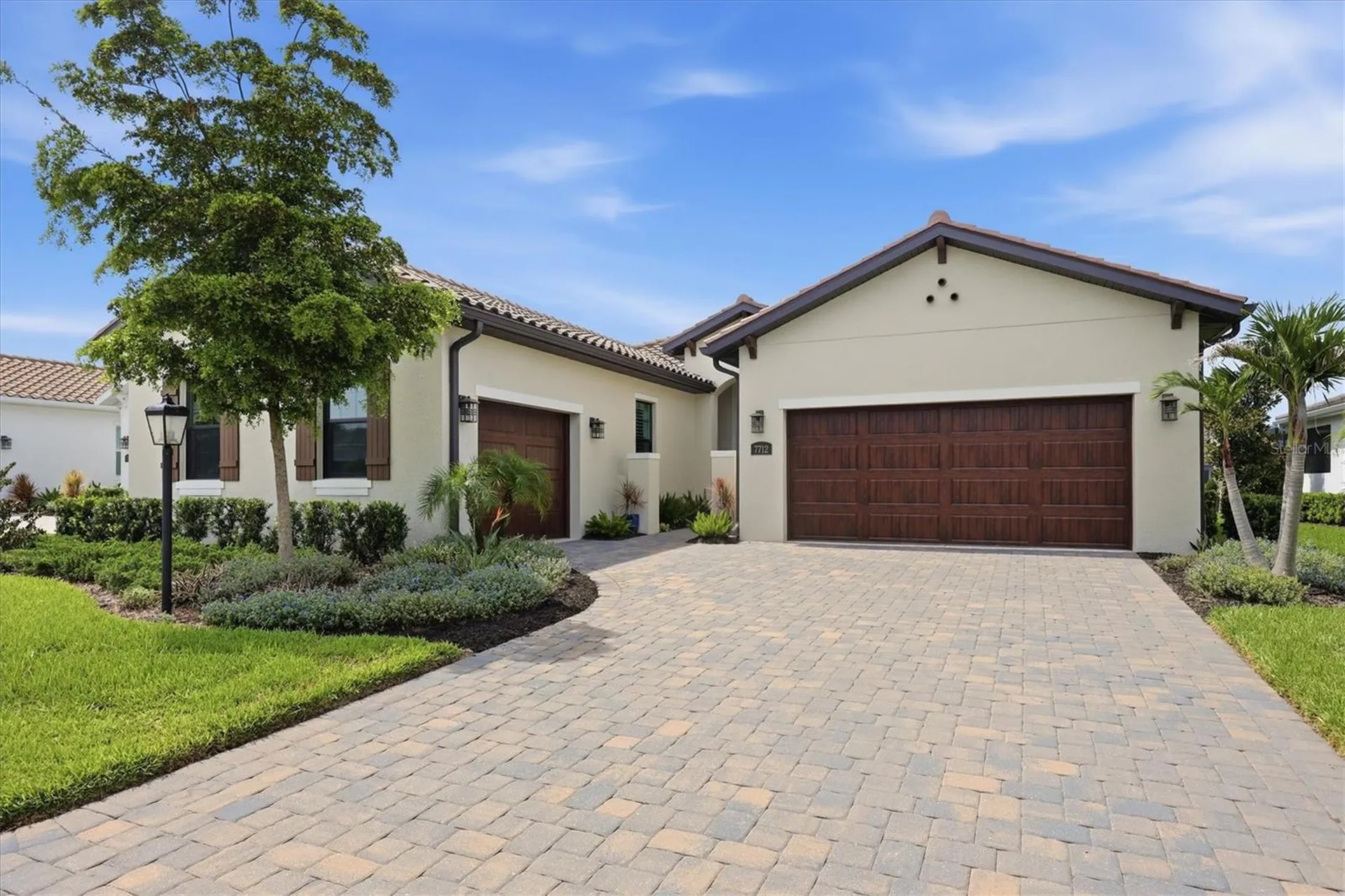 7712 Sandhill Lake Drive Sarasota FL 34241