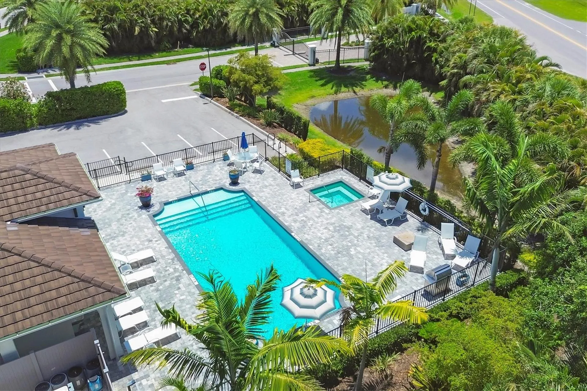 7712 Sandhill Lake Drive Sarasota FL 34241