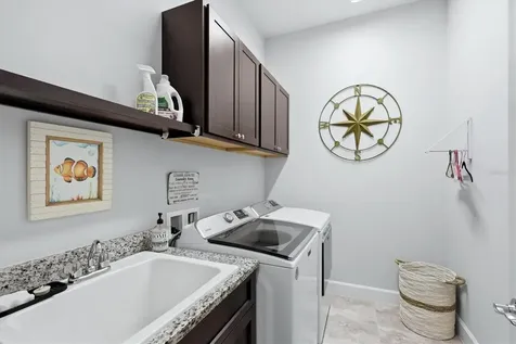 7712 Sandhill Lake Drive Sarasota FL 34241