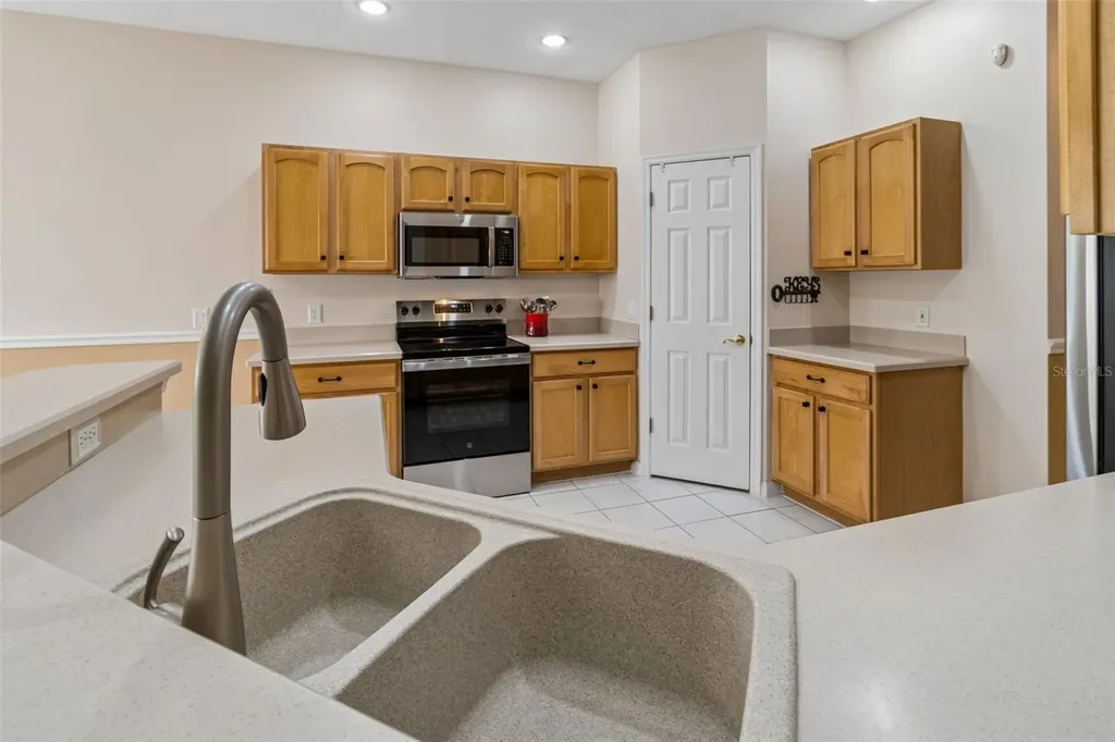 354 Rock Springs Drive Kissimmee FL 34759