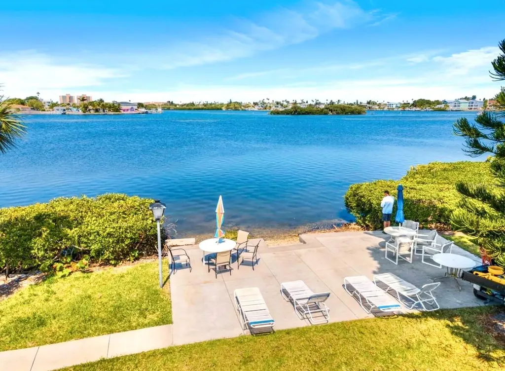 12760 Indian Rocks Road Largo FL 33774