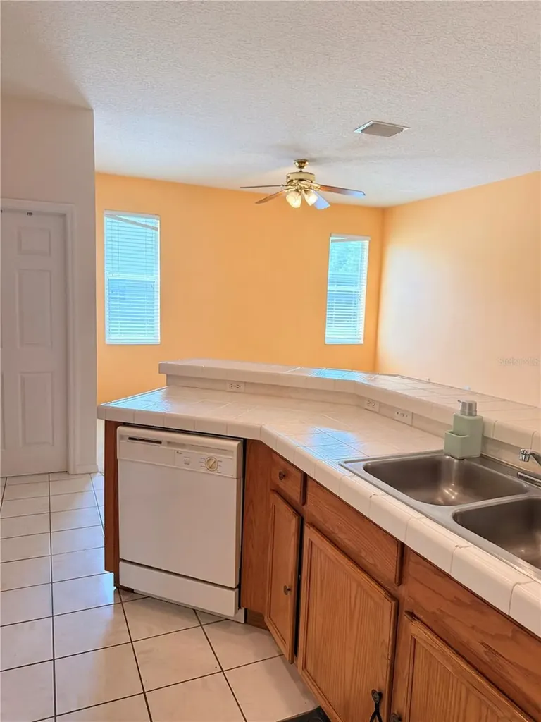 3010 Victoria Drive Kissimmee FL 34746