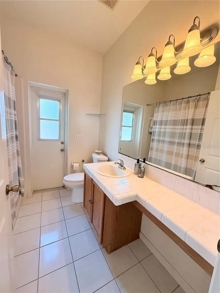 3010 Victoria Drive Kissimmee FL 34746