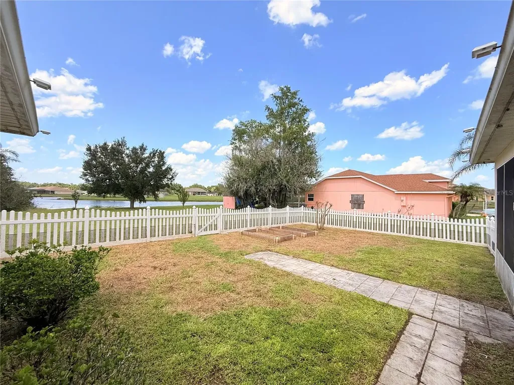 3010 Victoria Drive Kissimmee FL 34746