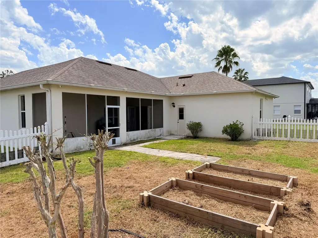 3010 Victoria Drive Kissimmee FL 34746