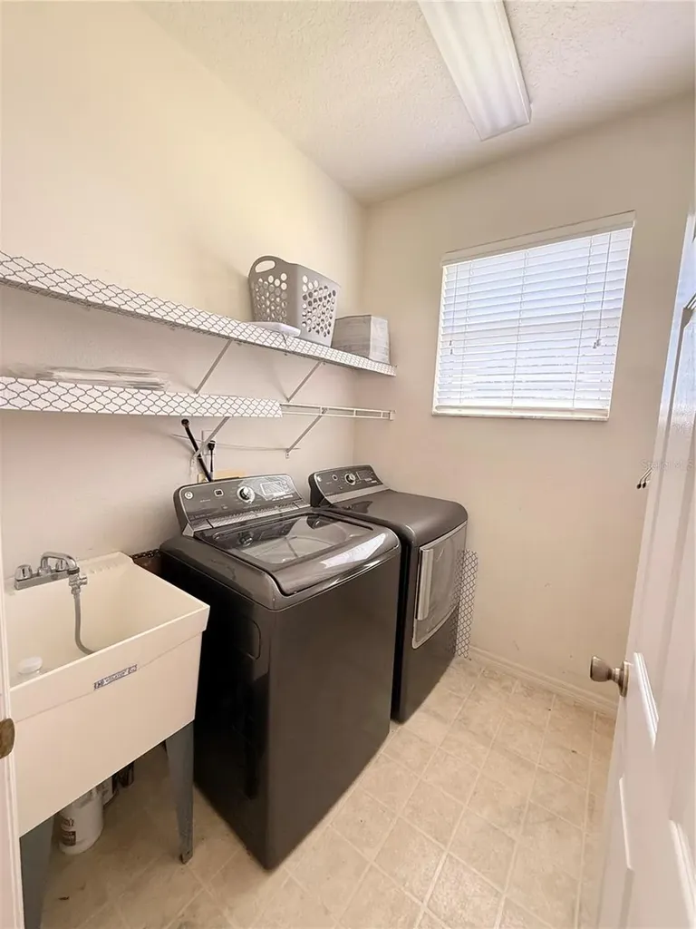 3010 Victoria Drive Kissimmee FL 34746