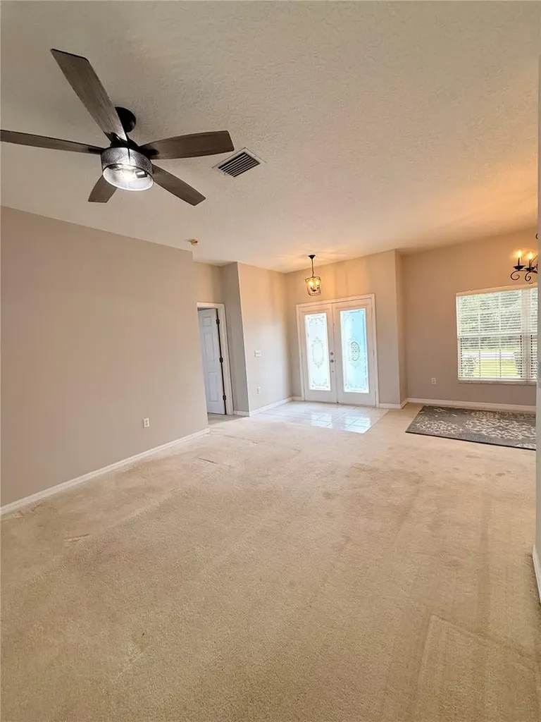 3010 Victoria Drive Kissimmee FL 34746