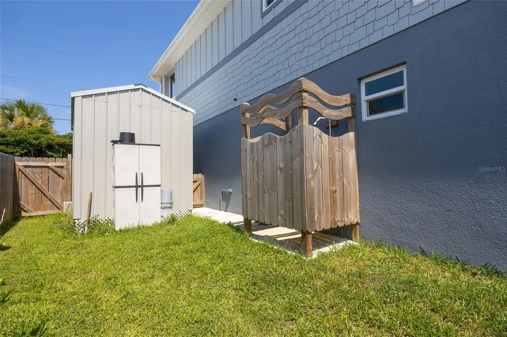 904 S Daytona Avenue Flagler Beach FL 32136