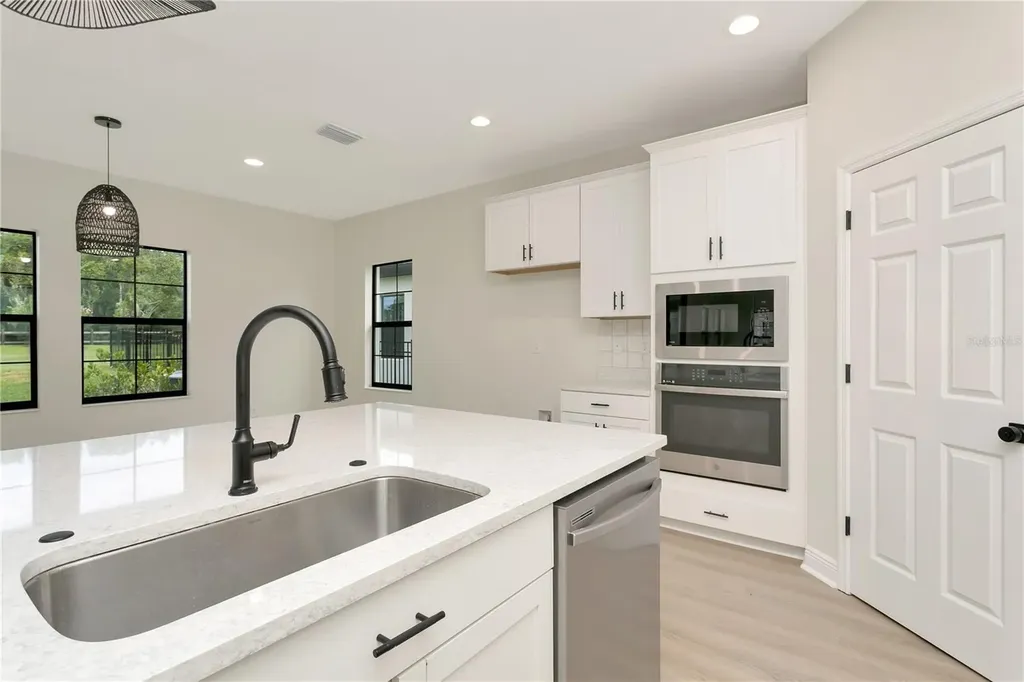 12633 Shetland Walk Drive Lithia FL 33547