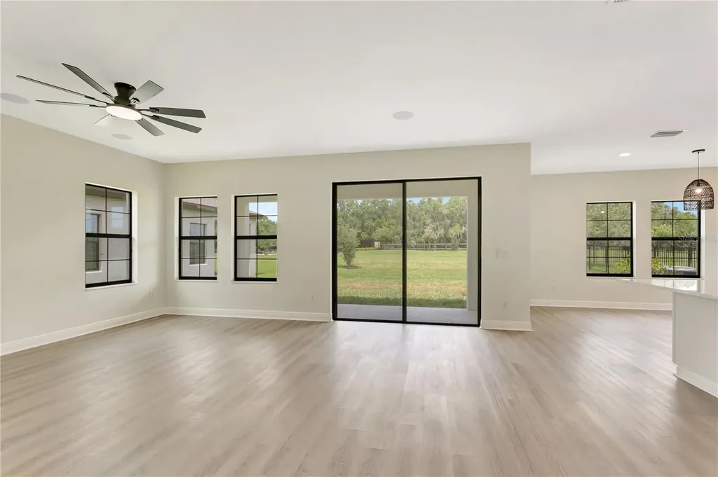 12633 Shetland Walk Drive Lithia FL 33547