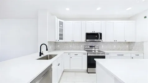 3175 Bayshore Oaks Drive Tampa FL 33611