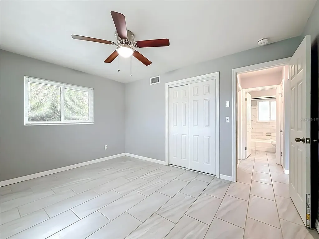 890 7th Avenue NE Largo FL 33770