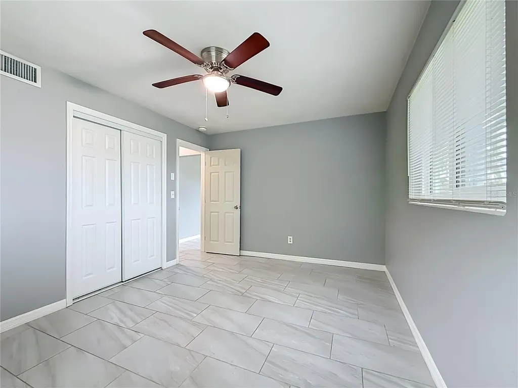 890 7th Avenue NE Largo FL 33770