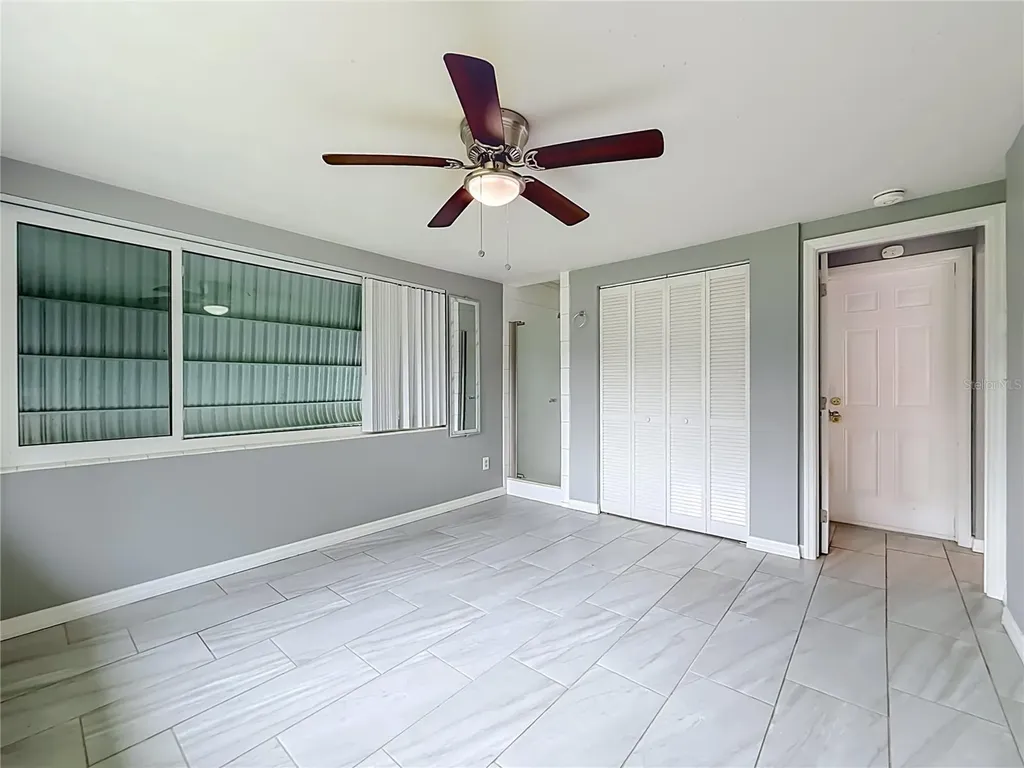 890 7th Avenue NE Largo FL 33770