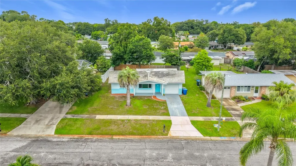 890 7th Avenue NE Largo FL 33770