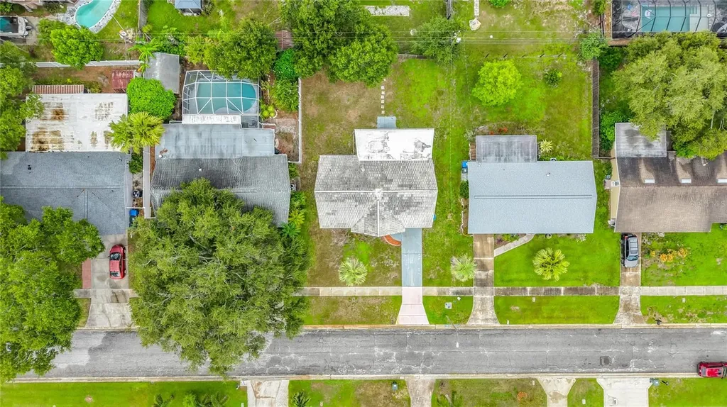 890 7th Avenue NE Largo FL 33770