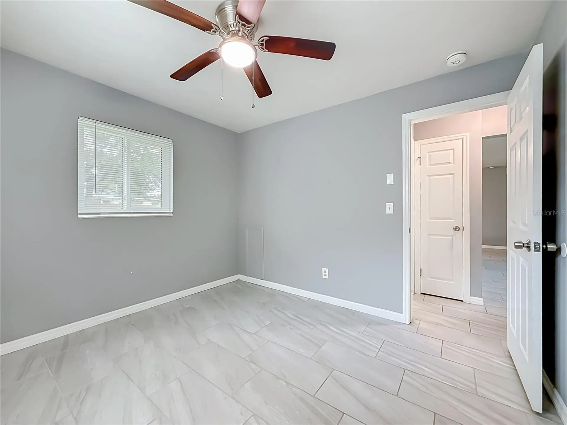 890 7th Avenue NE Largo FL 33770