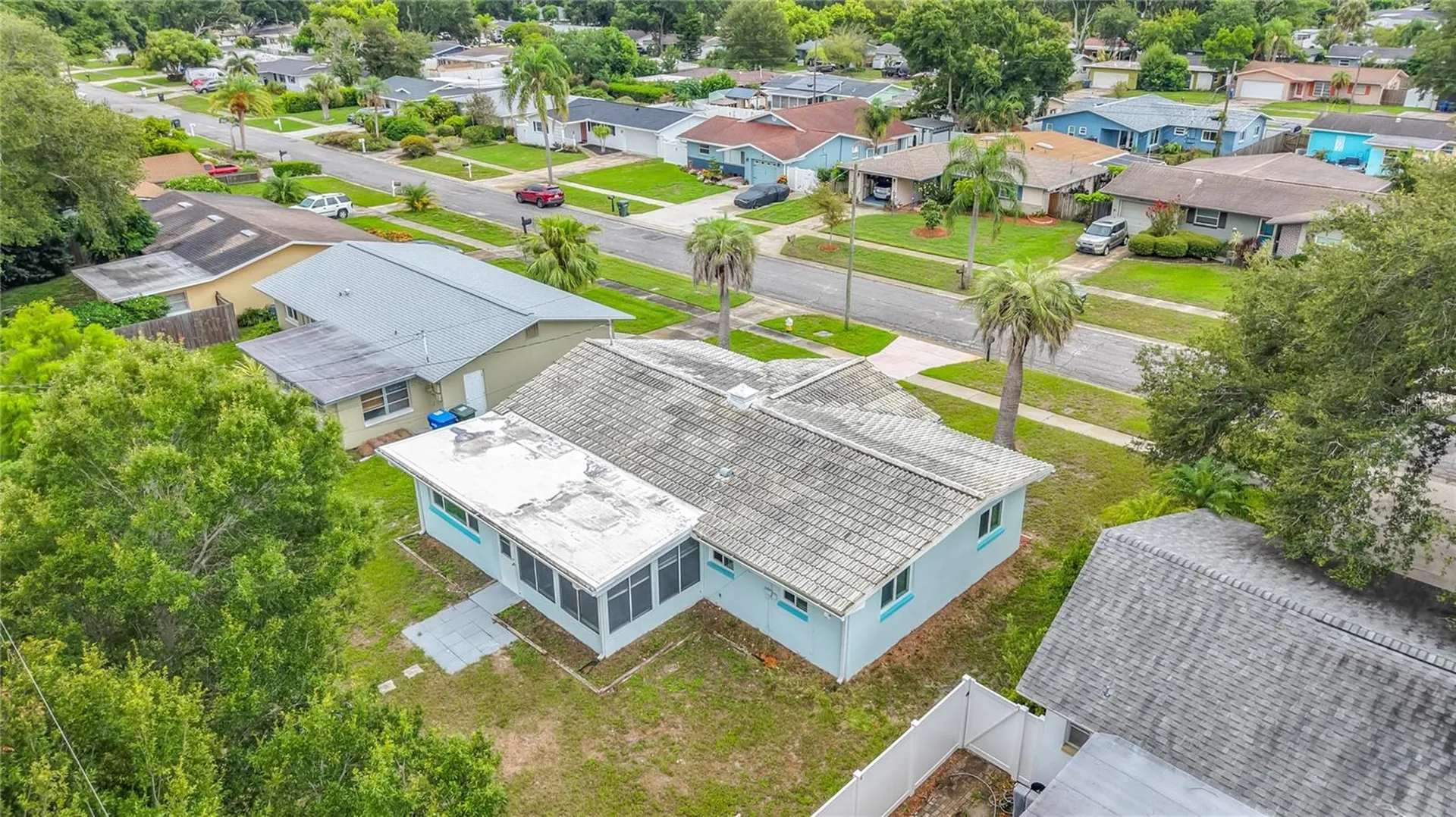 890 7th Avenue NE Largo FL 33770
