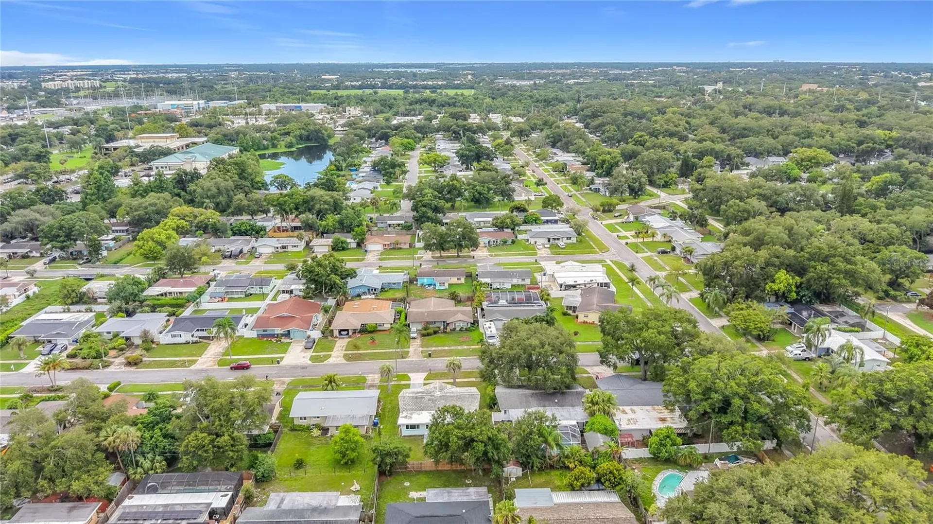 890 7th Avenue NE Largo FL 33770