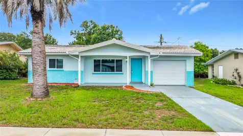 890 7th Avenue NE Largo FL 33770