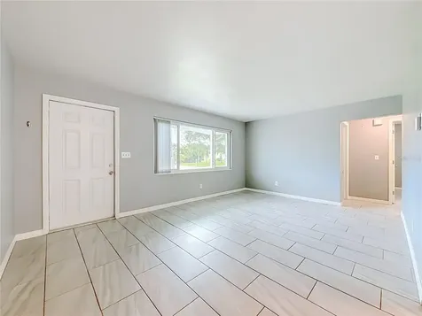 890 7th Avenue NE Largo FL 33770