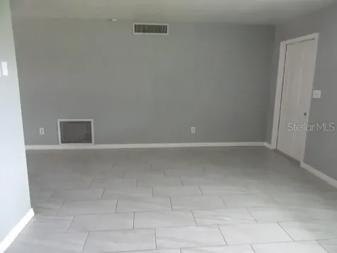 890 7th Avenue NE Largo FL 33770