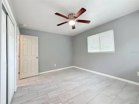 890 7th Avenue NE Largo FL 33770