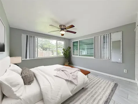 890 7th Avenue NE Largo FL 33770
