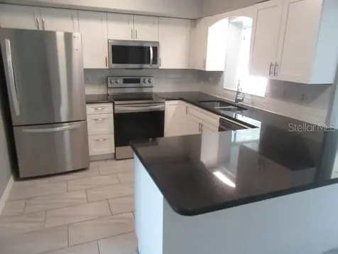 890 7th Avenue NE Largo FL 33770
