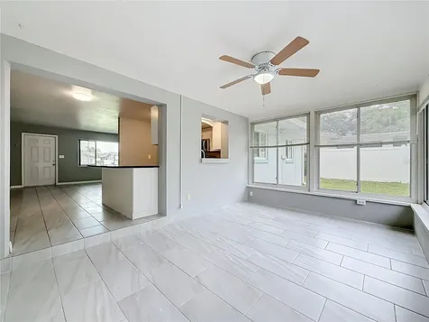 890 7th Avenue NE Largo FL 33770