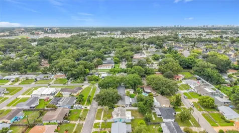 890 7th Avenue NE Largo FL 33770