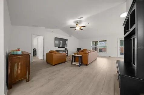 8828 SE 160th Place Summerfield FL 34491