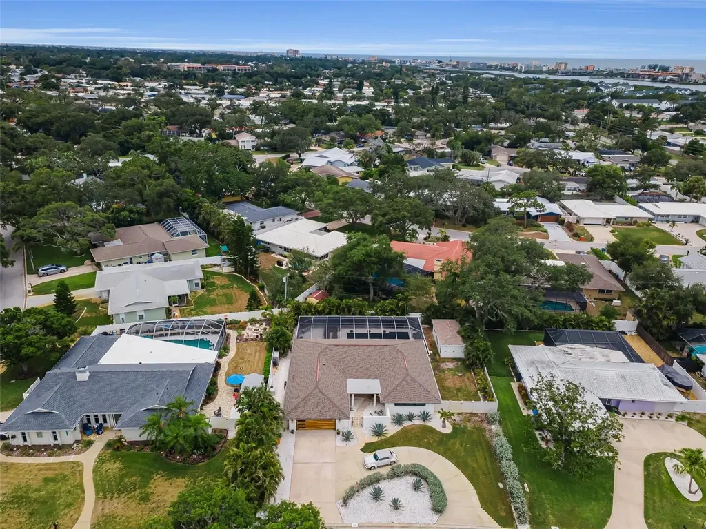 14516 Bay Hills Drive Largo FL 33774