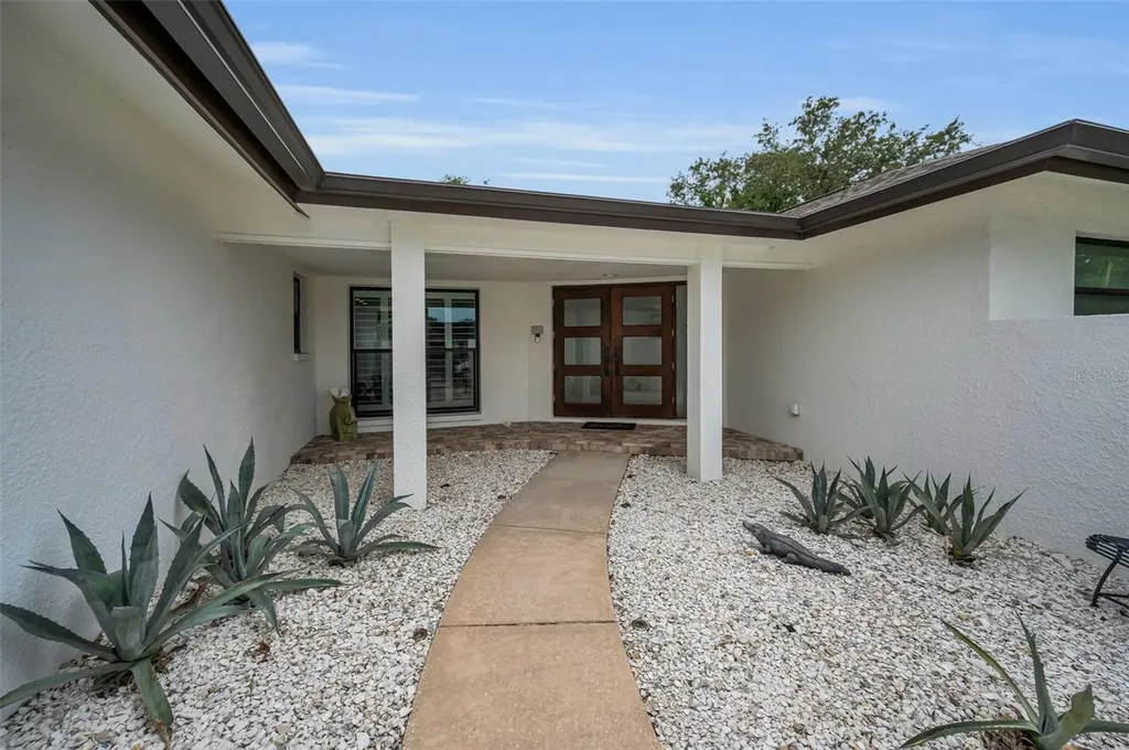 14516 Bay Hills Drive Largo FL 33774