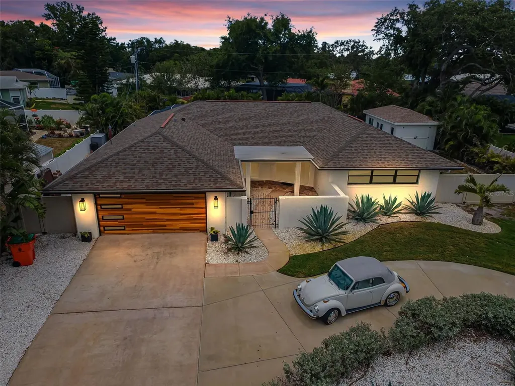 14516 Bay Hills Drive Largo FL 33774