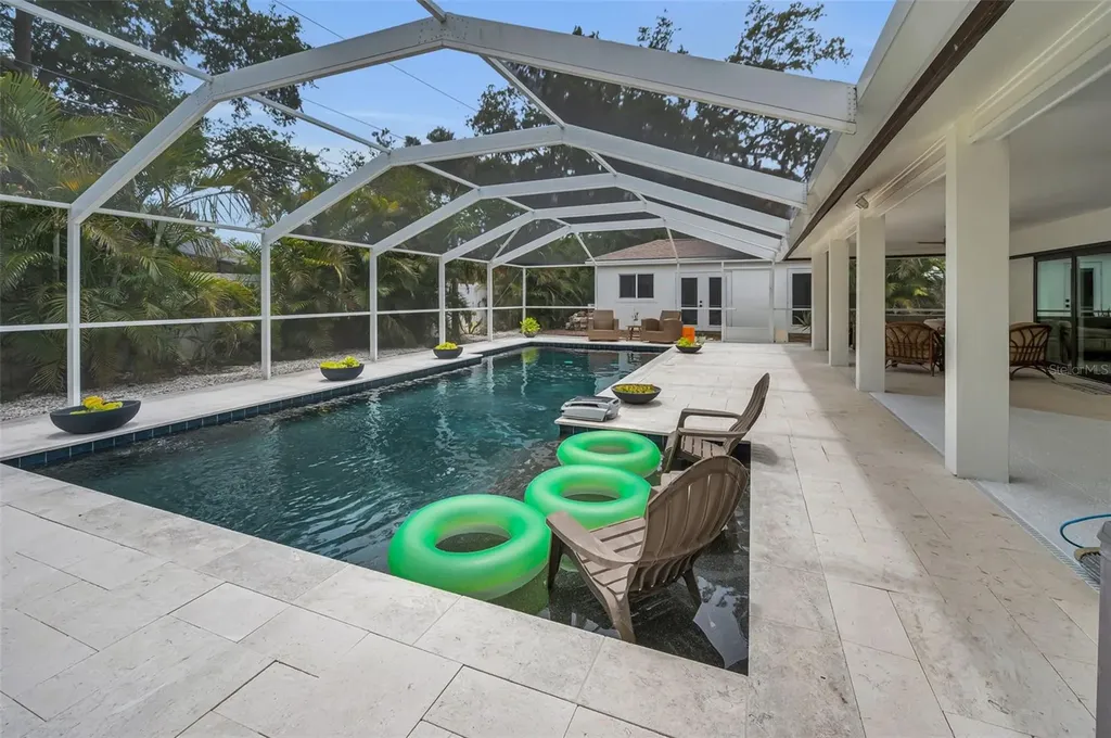 14516 Bay Hills Drive Largo FL 33774