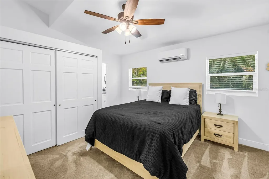 2280 Pinellas Point Drive S St Petersburg FL 33712