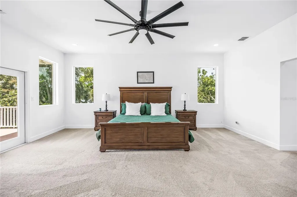2280 Pinellas Point Drive S St Petersburg FL 33712