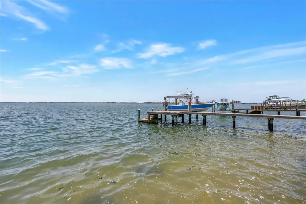 2280 Pinellas Point Drive S St Petersburg FL 33712