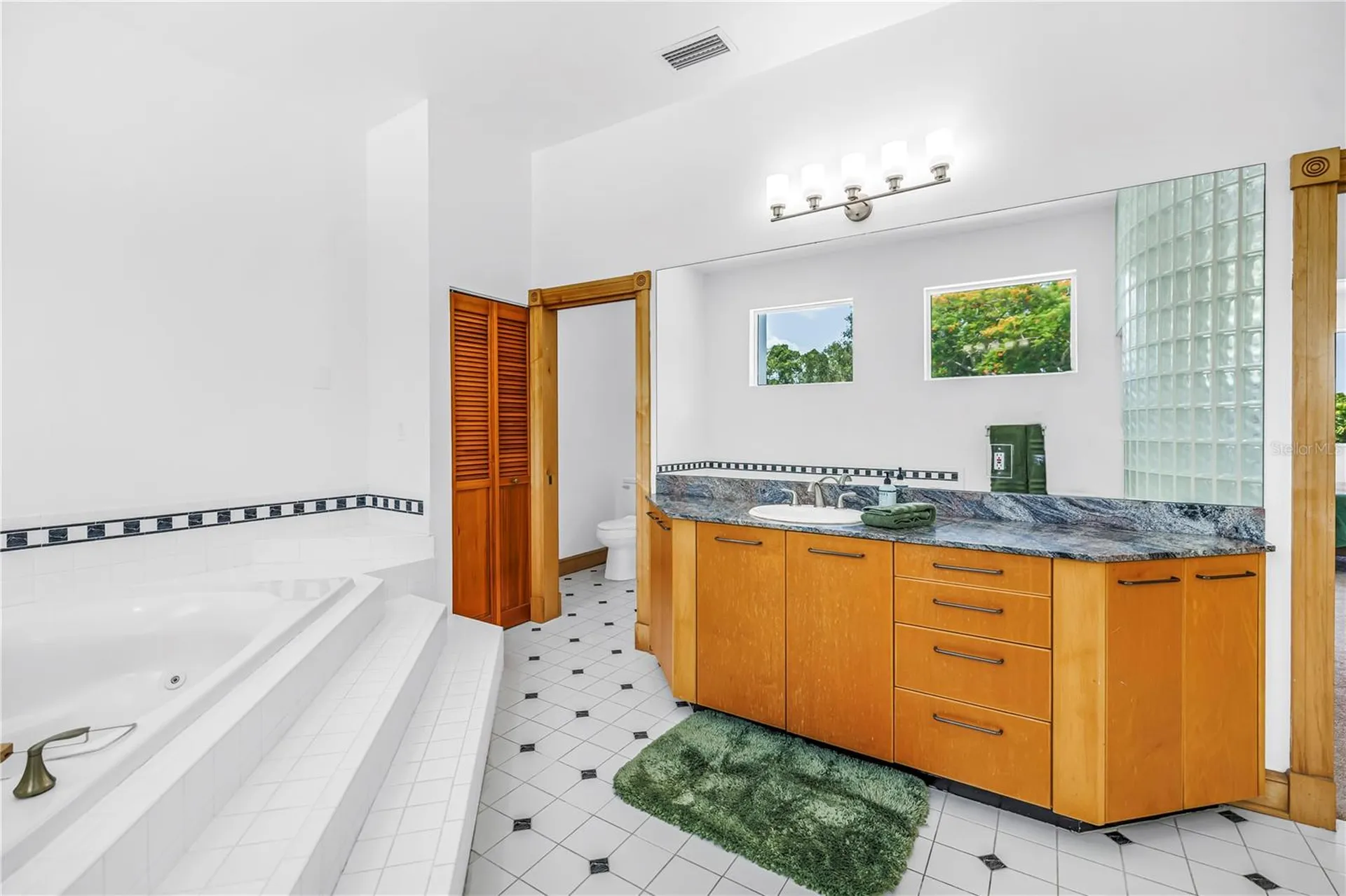 2280 Pinellas Point Drive S St Petersburg FL 33712