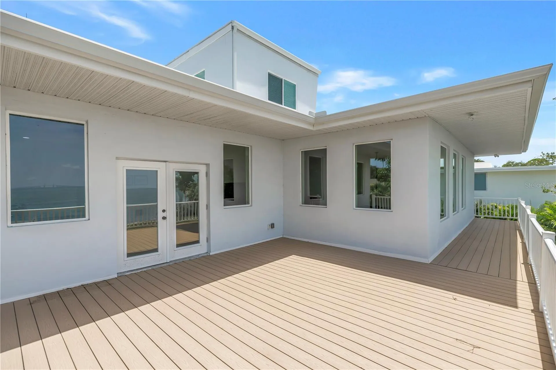 2280 Pinellas Point Drive S St Petersburg FL 33712