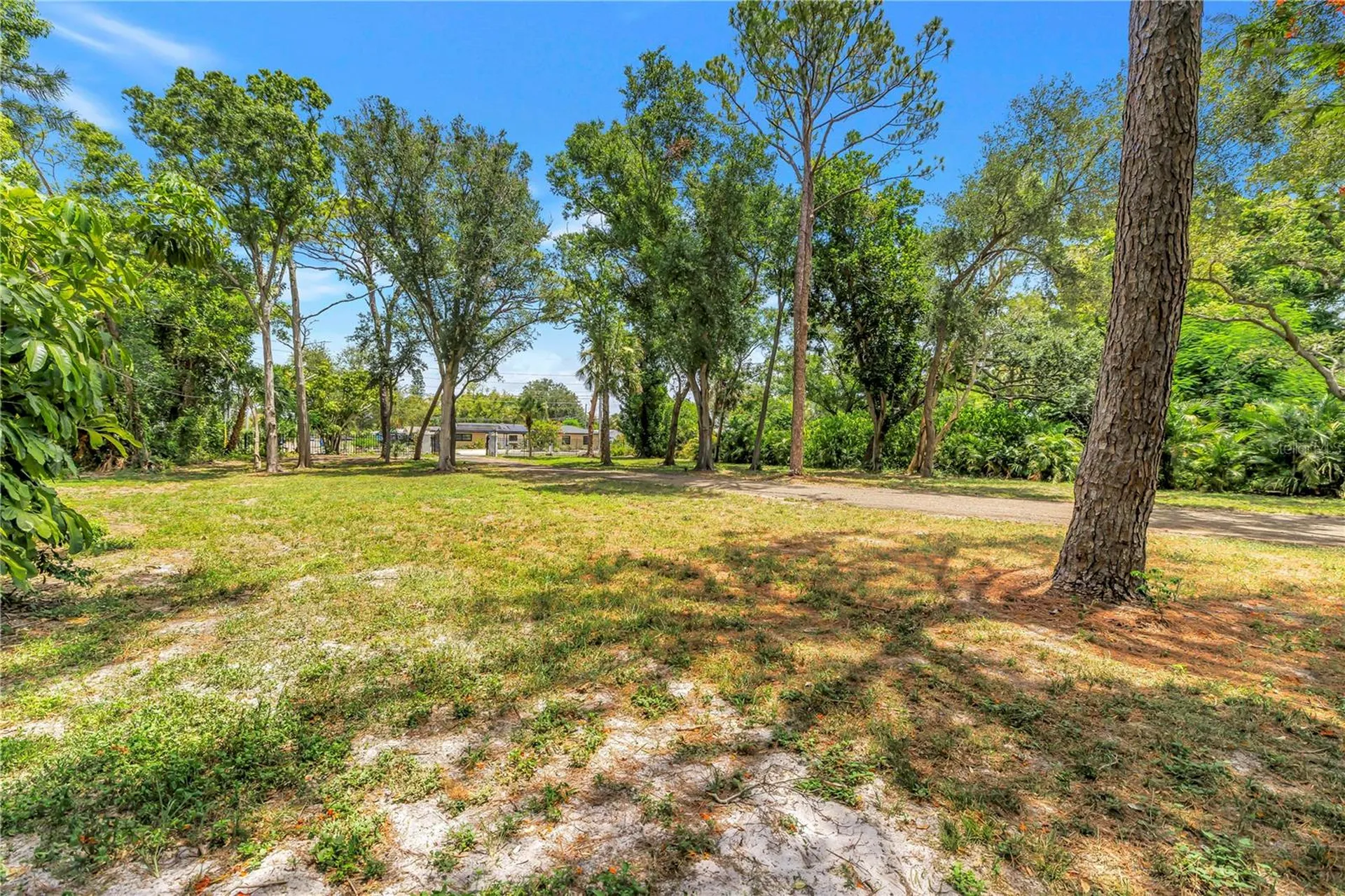 2280 Pinellas Point Drive S St Petersburg FL 33712
